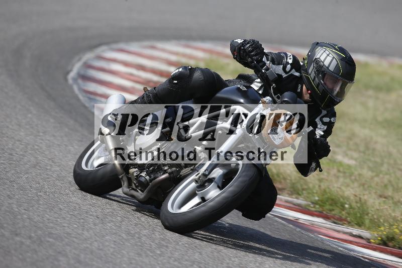 /Archiv-2023/47 24.07.2023 Track Day Motos Dario - Moto Club Anneau du Rhin/27